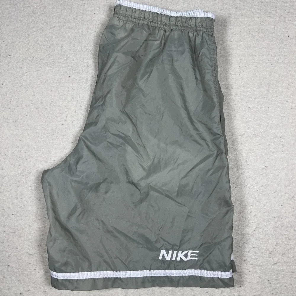 Vintage Nike Mini Swoosh Shorts Mens Small Green Embroidered Lightweight Pockets